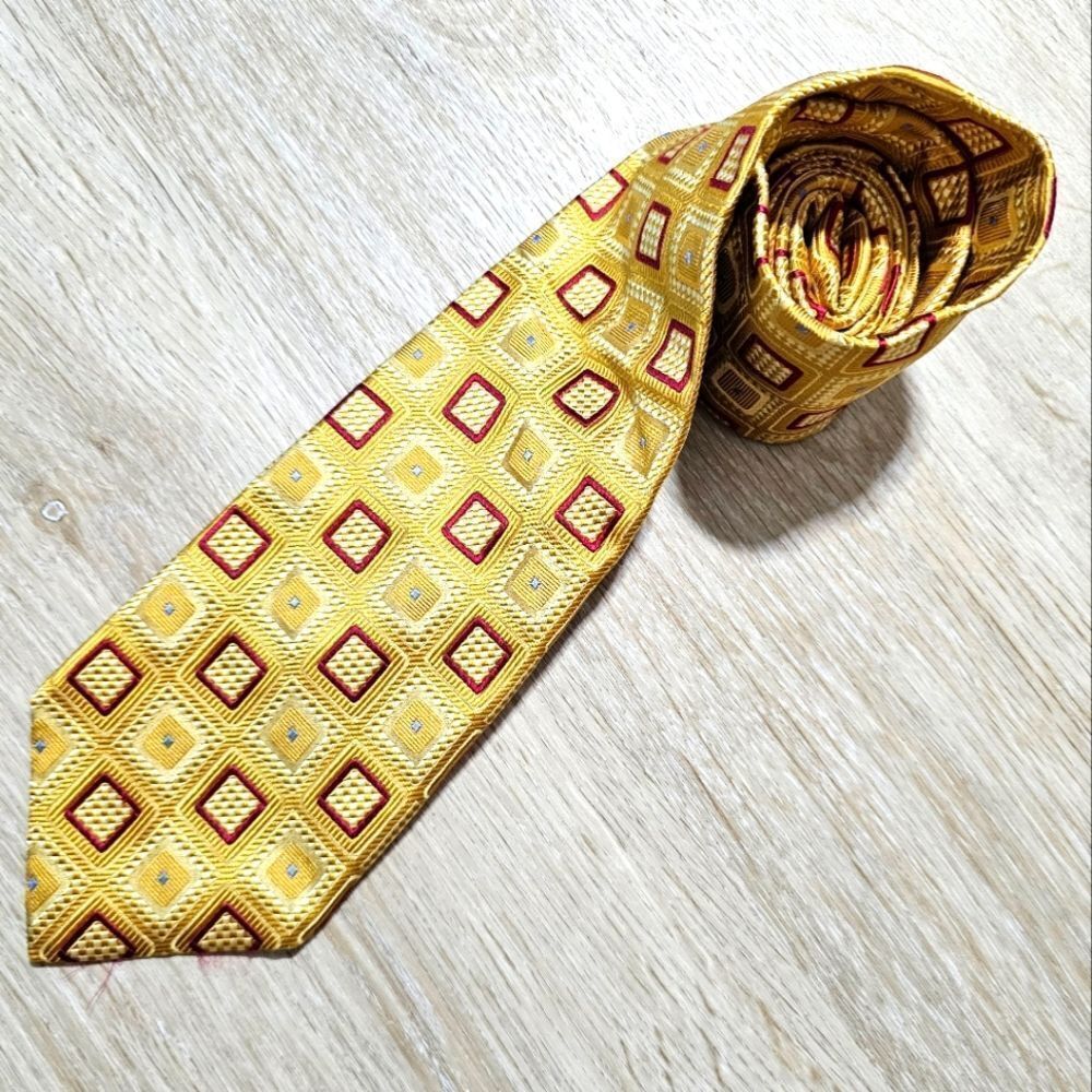 Jos A Bank texture square pattern golden red blue cream tie church business silk